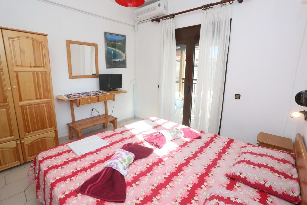 Apartments Villa Castor Pefkochori Esterno foto