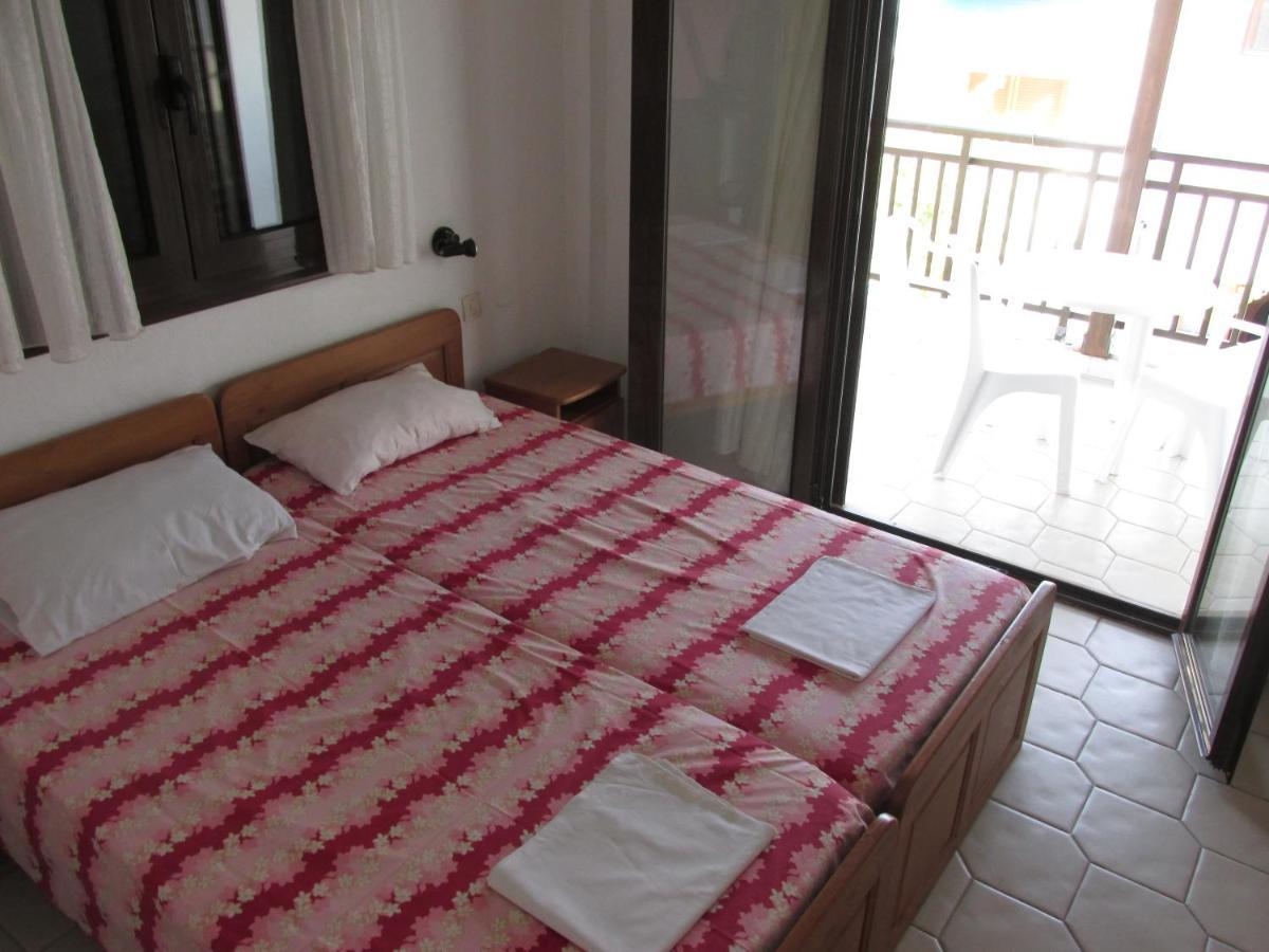Apartments Villa Castor Pefkochori Esterno foto